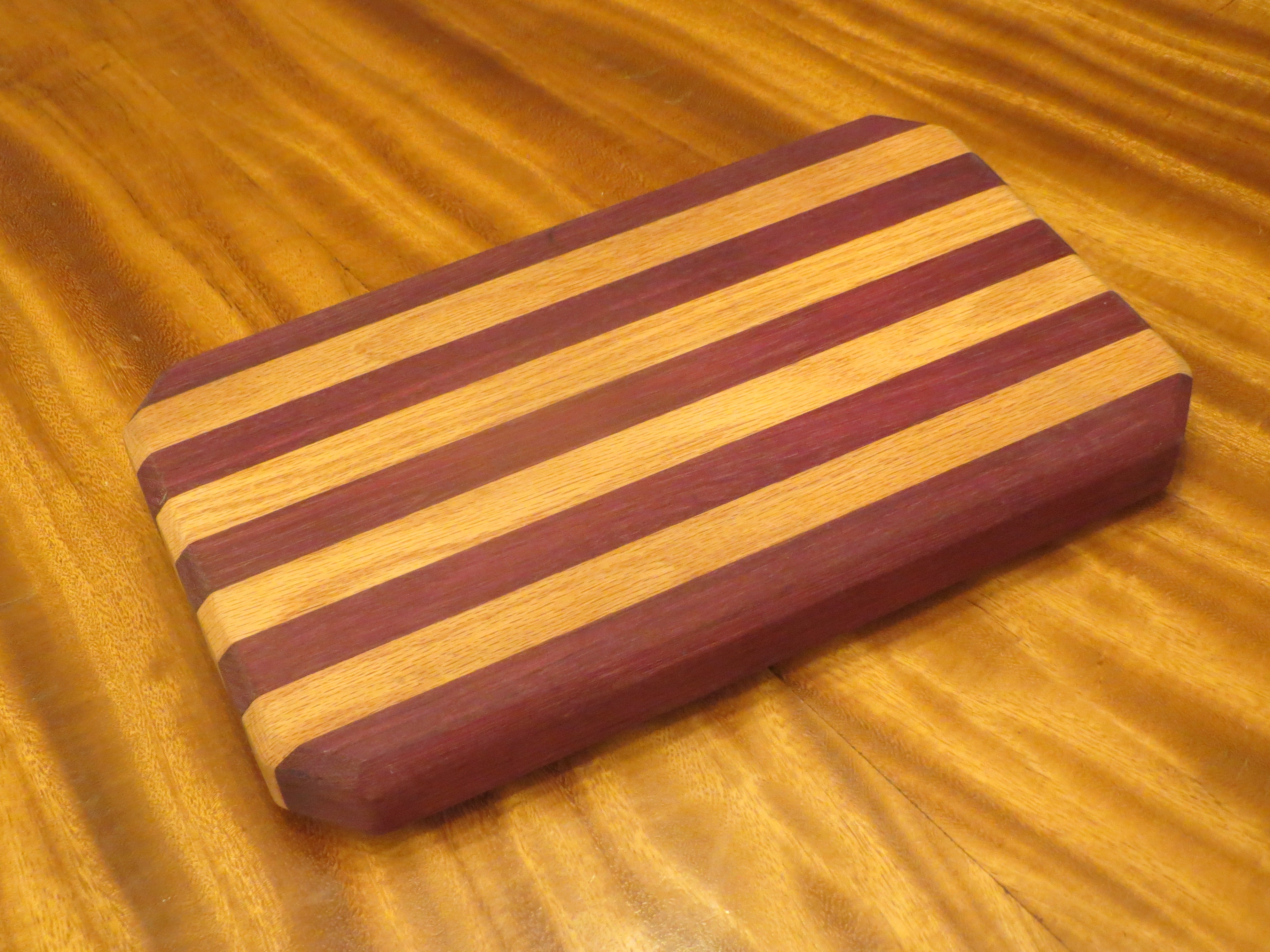 All-wood cutting board - subscription